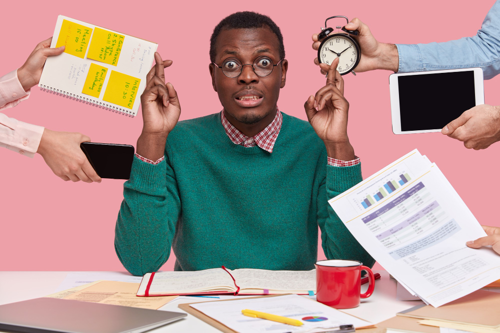 Event planner overwhelmed by vendor messages and calls
